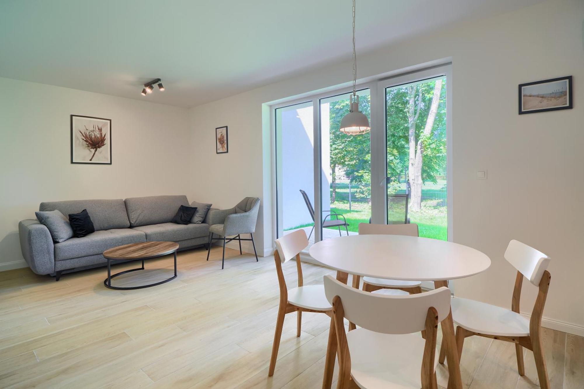 Apartamenty 7 Debow Nad Morzem Pleśna Dış mekan fotoğraf