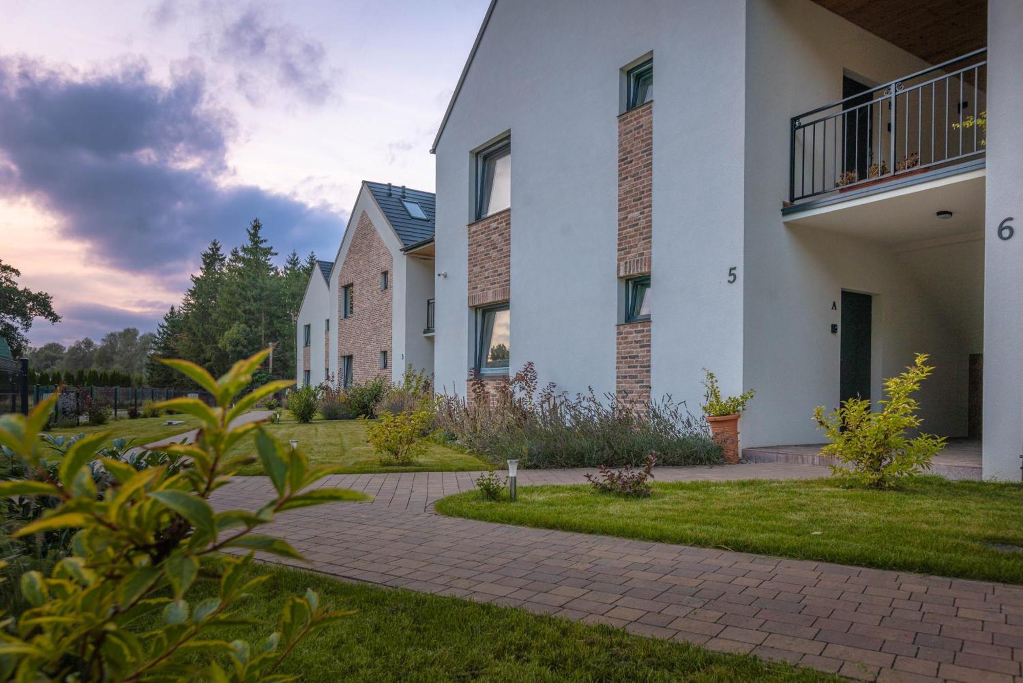 Apartamenty 7 Debow Pleśna Dış mekan fotoğraf