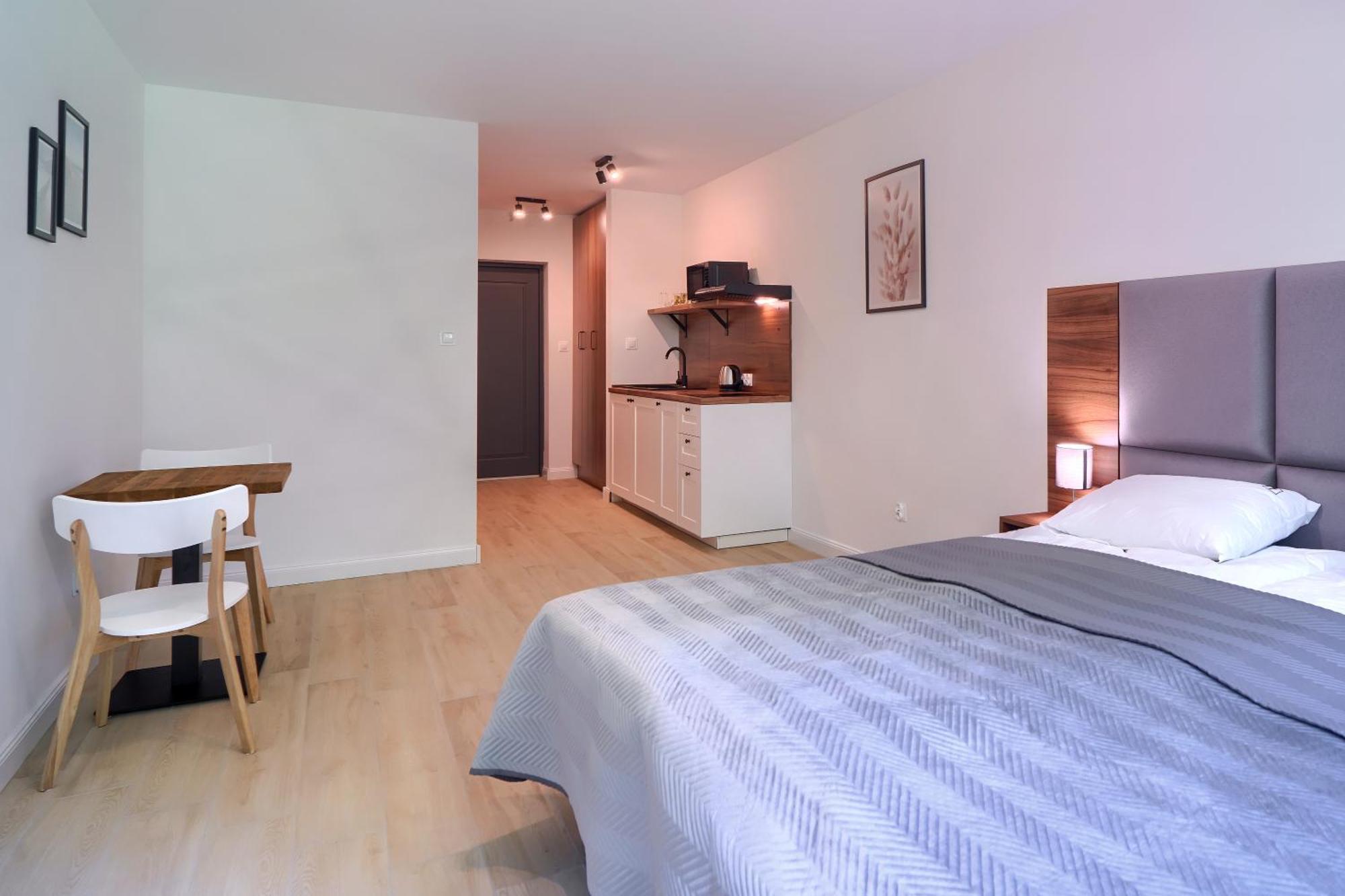 Apartamenty 7 Debow Pleśna Dış mekan fotoğraf